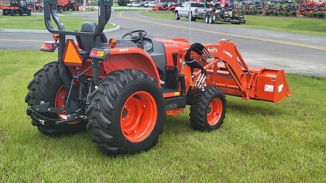 Image of Kubota L3560HST-LE equipment image 3