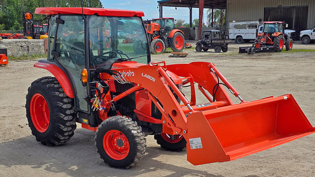 Image of Kubota L3560HSTC-LE equipment image 3