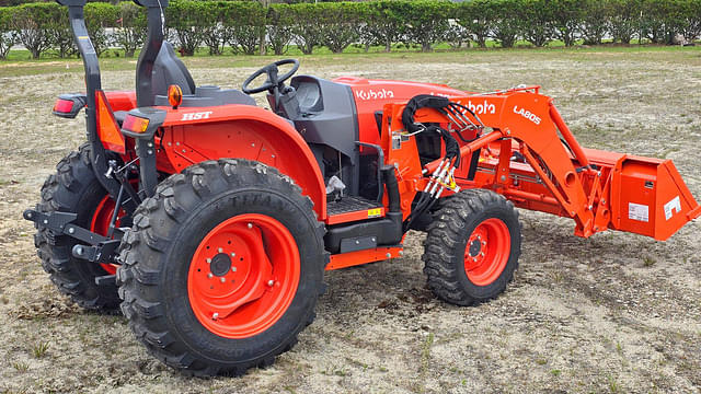 Image of Kubota L3560HST-LE equipment image 2