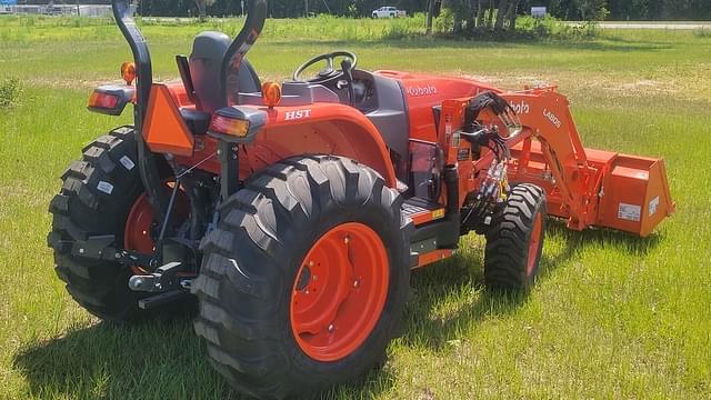 Image of Kubota L4060HST-LE equipment image 4