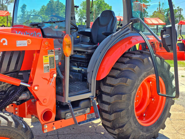 Image of Kubota L4060HST-LE equipment image 4