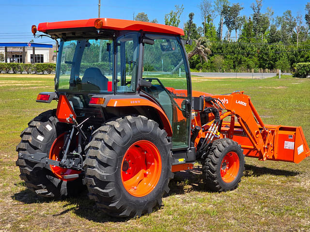 Image of Kubota L4060HST-LE equipment image 4