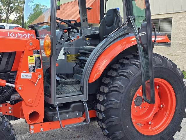 Image of Kubota L4060HST-LE equipment image 2