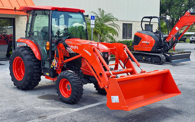 Image of Kubota L4060HST-LE equipment image 2