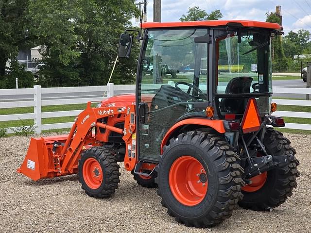 Image of Kubota LX2620HSDC equipment image 3