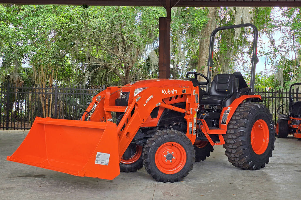 2025 Kubota LX2620SUHSD Equipment Image0