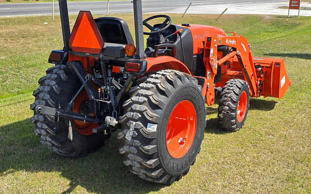 Image of Kubota LX2620HSD equipment image 3