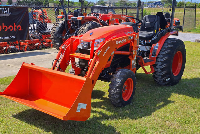 Image of Kubota LX2620HSD equipment image 1