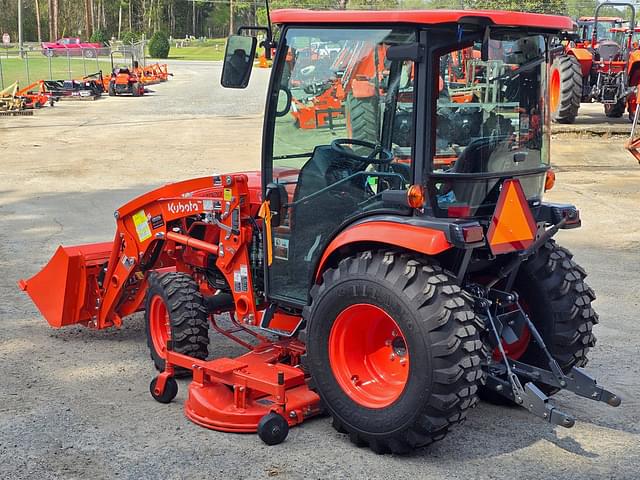 Image of Kubota LX4020HSDC equipment image 2