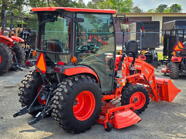 Image of Kubota LX4020HSDC equipment image 3