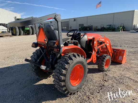 Image of Kubota LX2610 equipment image 3