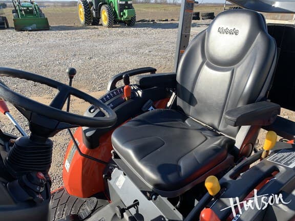Image of Kubota LX2610 equipment image 4