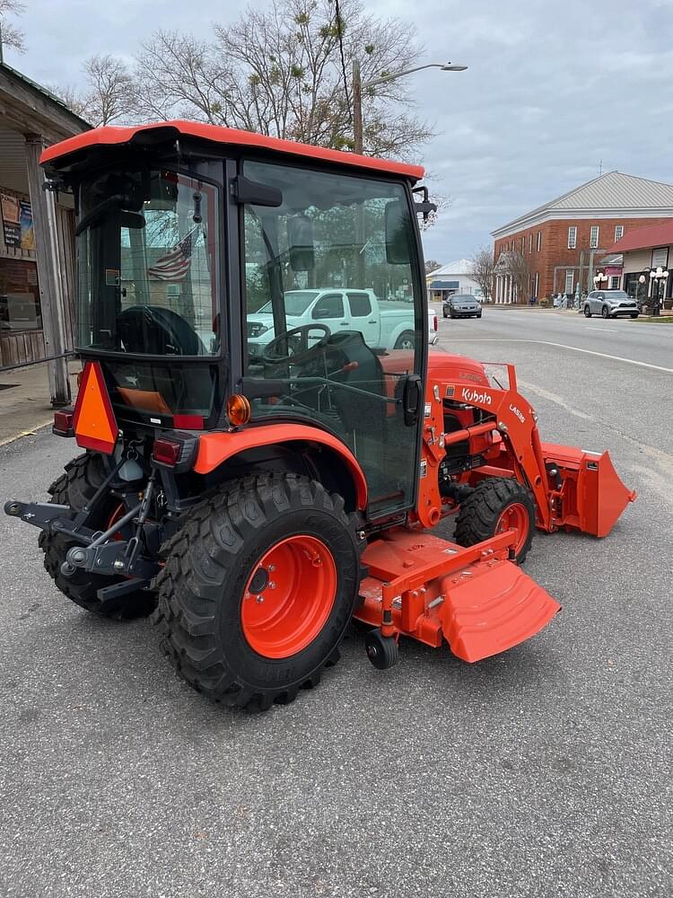 Image of Kubota LX2610HSD Image 1