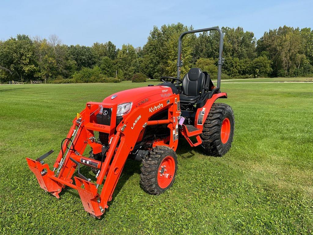 Image of Kubota LX2620HSD Image 0