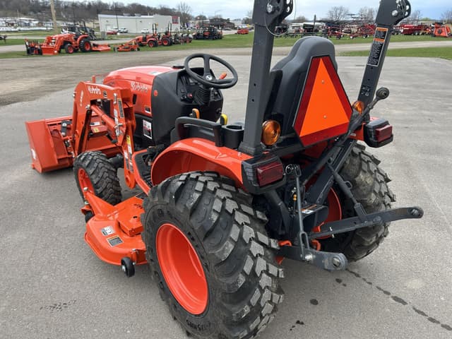 Image of Kubota LX2620HSD equipment image 3