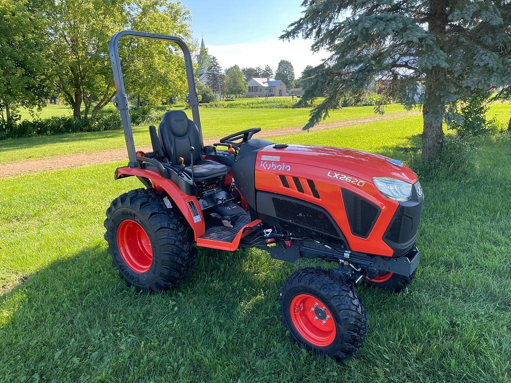 Image of Kubota LX2620HSD Image 0