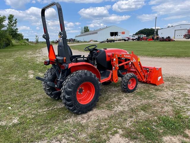 Image of Kubota LX2620HSD equipment image 1