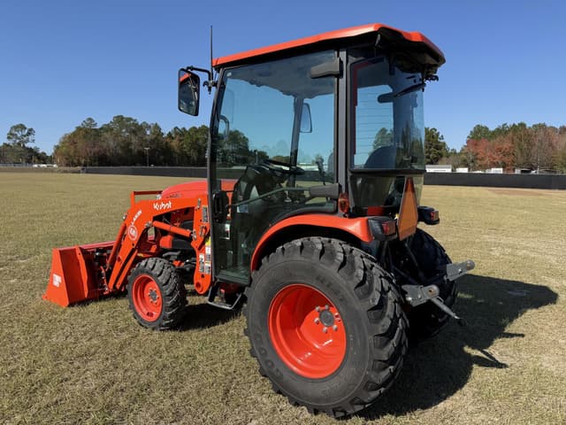 Image of Kubota LX2620HSD equipment image 3