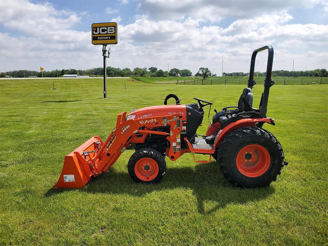 Image of Kubota LX2620HSD Primary image