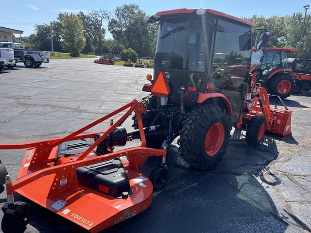 Image of Kubota LX2620HSDC equipment image 3