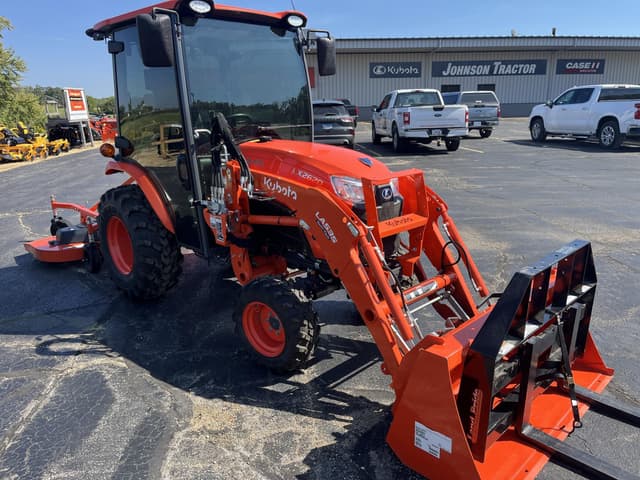 Image of Kubota LX2620HSDC equipment image 2