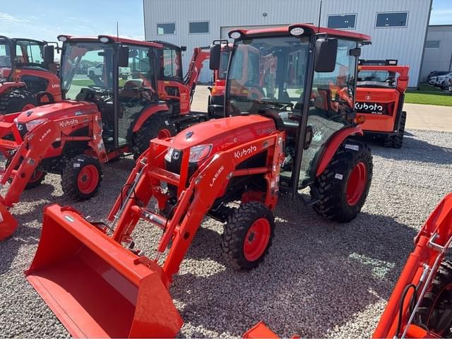 Image of Kubota LX2620HSDC equipment image 4