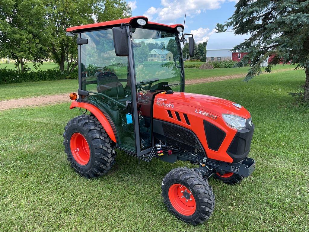 Image of Kubota LX2620HSDC Primary image