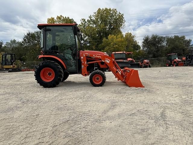 Image of Kubota LX2620HSDC Image 0