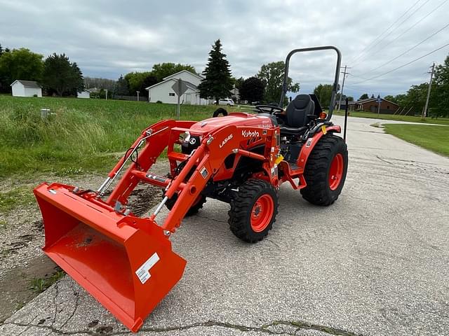 Image of Kubota LX3520 equipment image 1