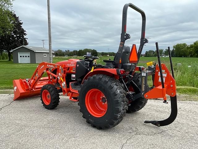 Image of Kubota LX3520 equipment image 3