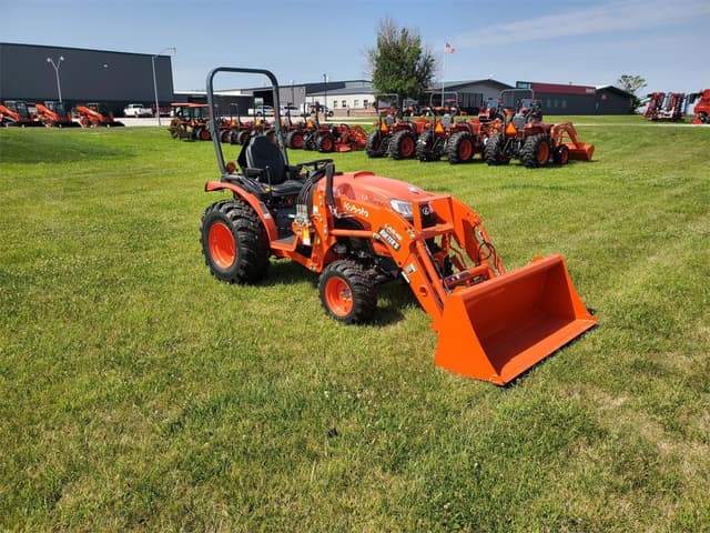 Image of Kubota LX3520HSD equipment image 3