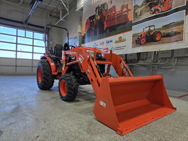 Image of Kubota LX3520HSD equipment image 3