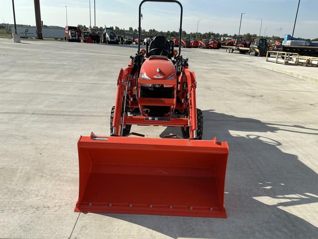 Image of Kubota LX3520HSD equipment image 3