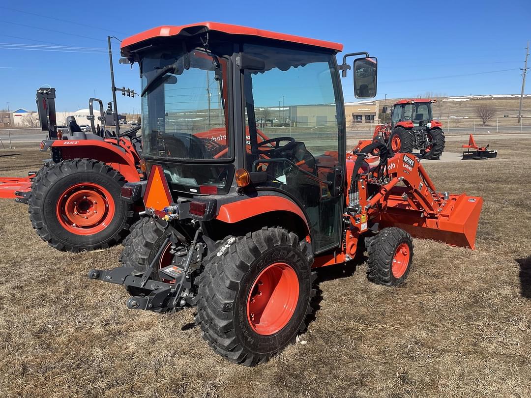 Image of Kubota LX3520HSDC Image 0