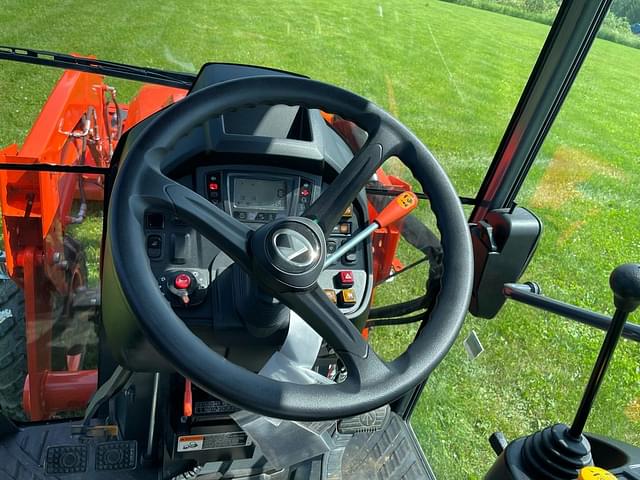 Image of Kubota LX3520 equipment image 4