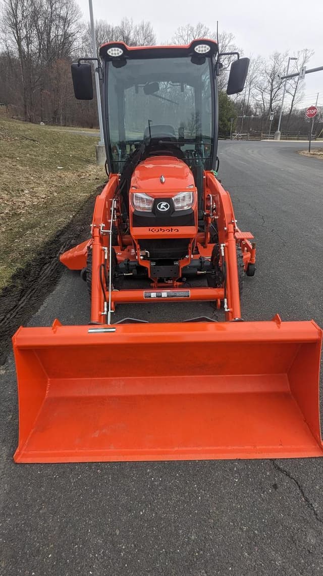 Image of Kubota LX3520HSDC equipment image 3