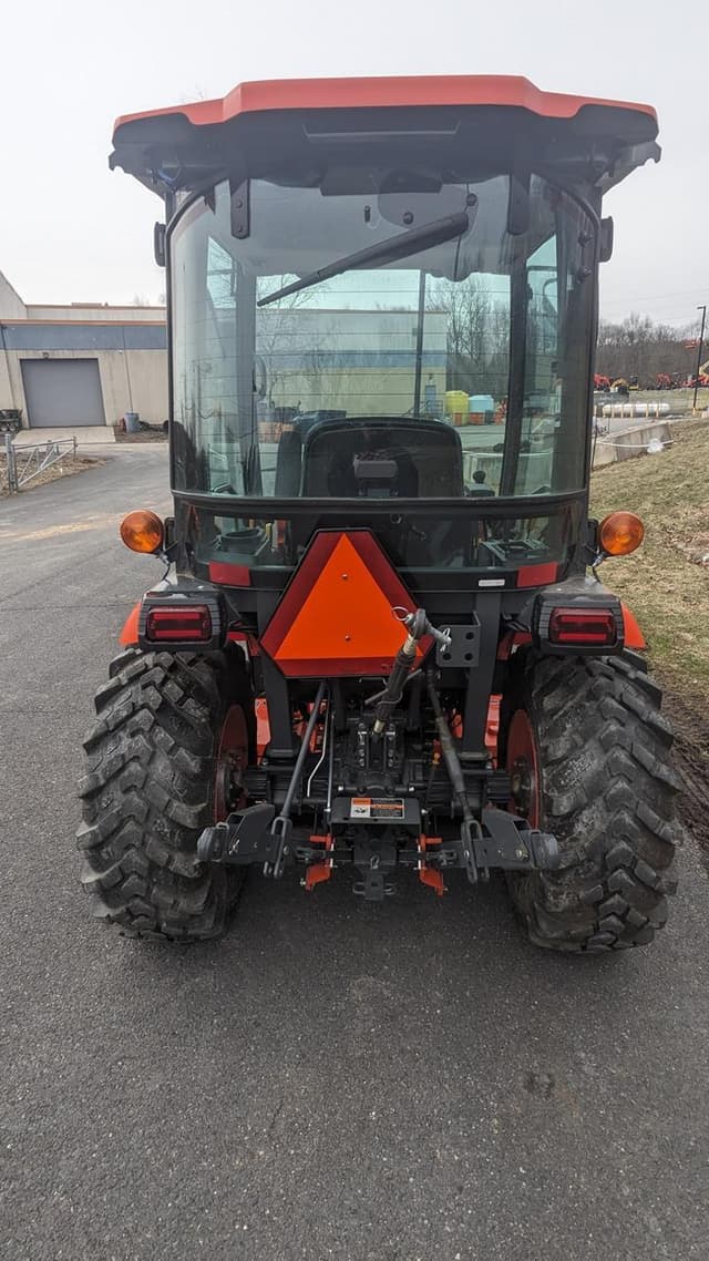 Image of Kubota LX3520HSDC equipment image 1