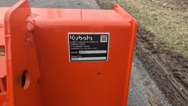 Image of Kubota LX3520HSDC equipment image 4