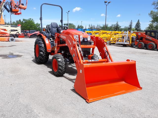 Image of Kubota LX4020HSD equipment image 2
