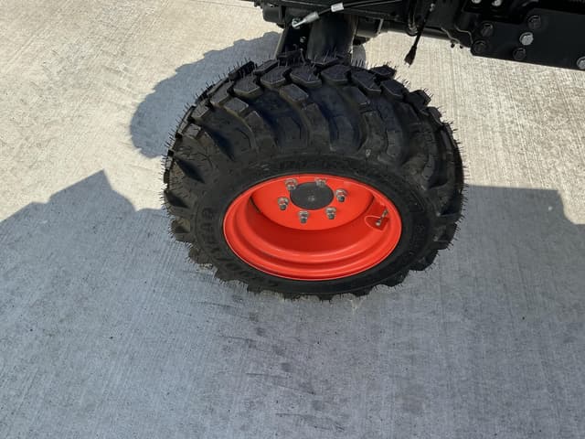 Image of Kubota LX4020HSD equipment image 4