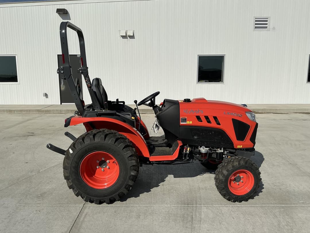 Image of Kubota LX4020HSD Primary image