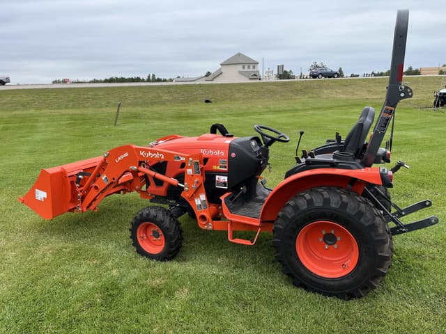 Image of Kubota LX4020HSD equipment image 3