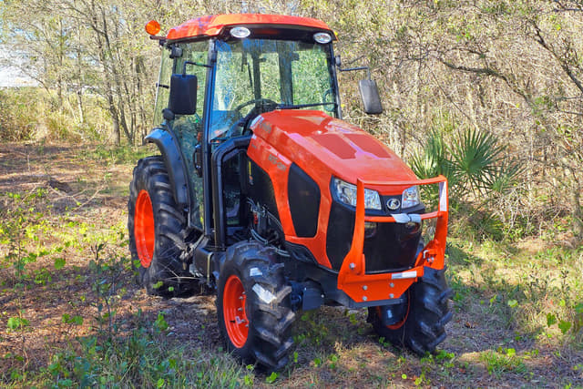 Image of Kubota M5N-091HDC12 equipment image 2