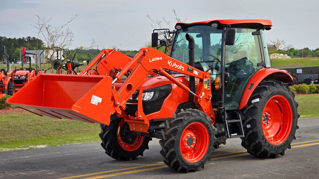 Image of Kubota M4D-071 Primary image