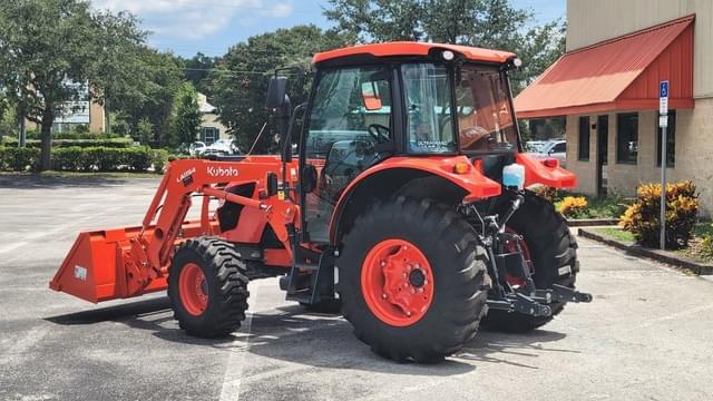 Image of Kubota M4D-071 equipment image 3