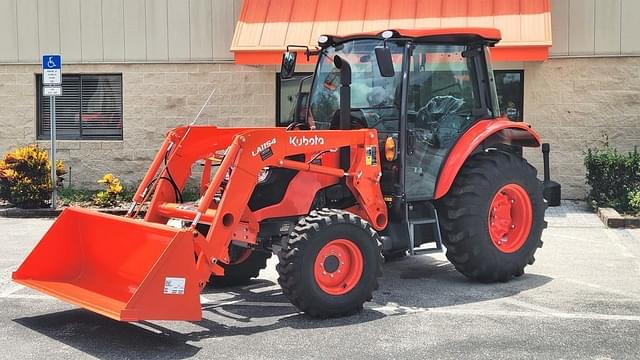 Image of Kubota M4-071 equipment image 2