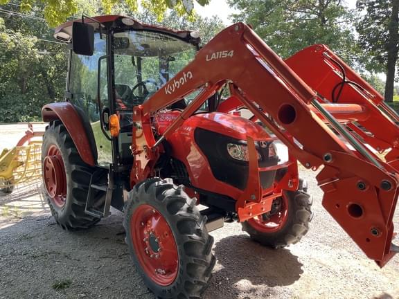 Image of Kubota M4D-071 equipment image 1