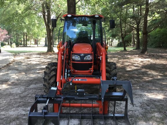 Image of Kubota M4D-071 equipment image 1
