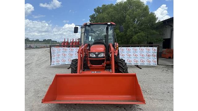 Image of Kubota M4D-071 equipment image 4