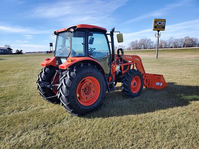 Image of Kubota M5-111 equipment image 3